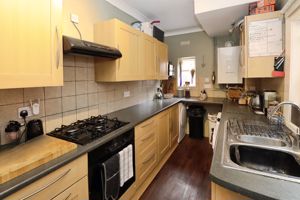 ST LEONARDS ROAD- click for photo gallery